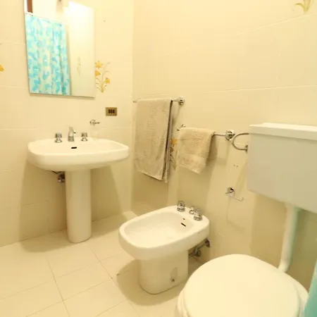 Casa Rita 2 6 Posti Дом отдыха *