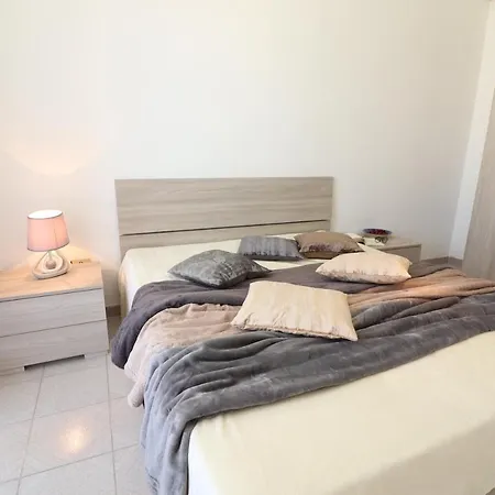 Casa Rita 2 6 Posti 度假居