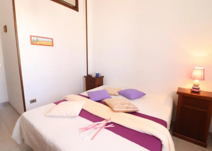 Casa Rita 2 6 Posti 度假居